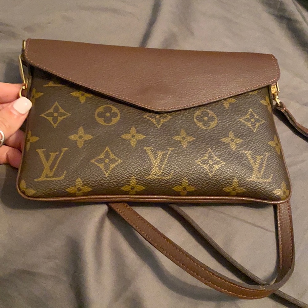 Louis Vuitton crossbody